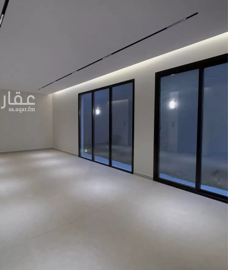 فيلا للبيع في شارع مسلم بن عبيدالله, حي العارض, مدينة الرياض, منطقة الرياض صورة 2