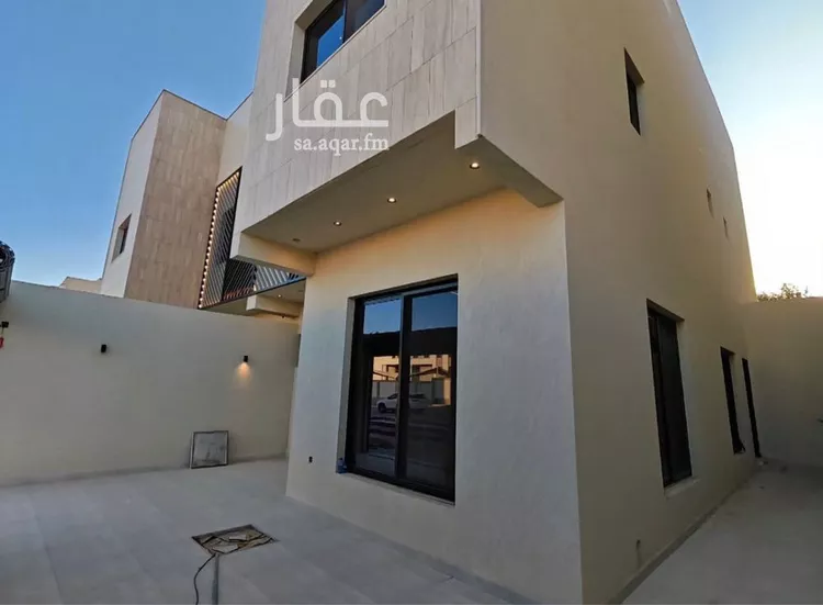 فيلا للبيع في شارع عوف بن عبدالله بن الأحمر, حي العارض, مدينة الرياض, منطقة الرياض