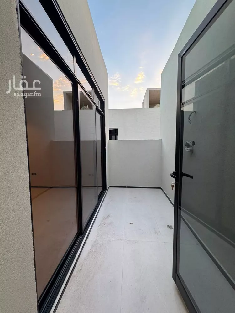 Apartment for Sale in Riyadh Al Arid 9