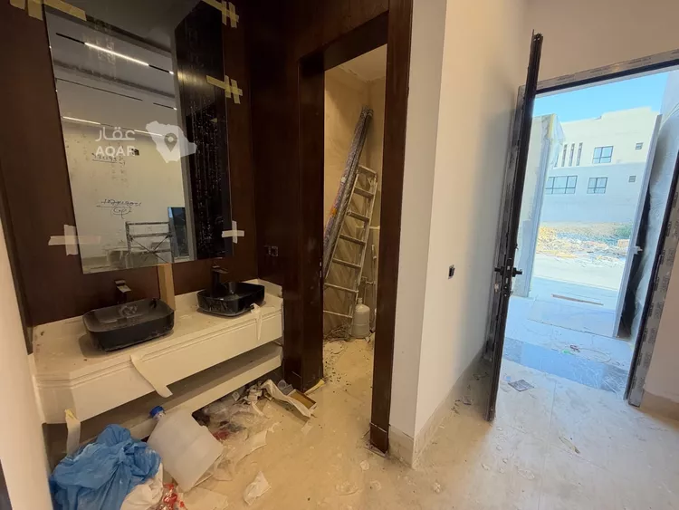 فيلا للبيع في شارع عبدالله بن ملاذ الأشعري, حي العارض, مدينة الرياض, منطقة الرياض 11