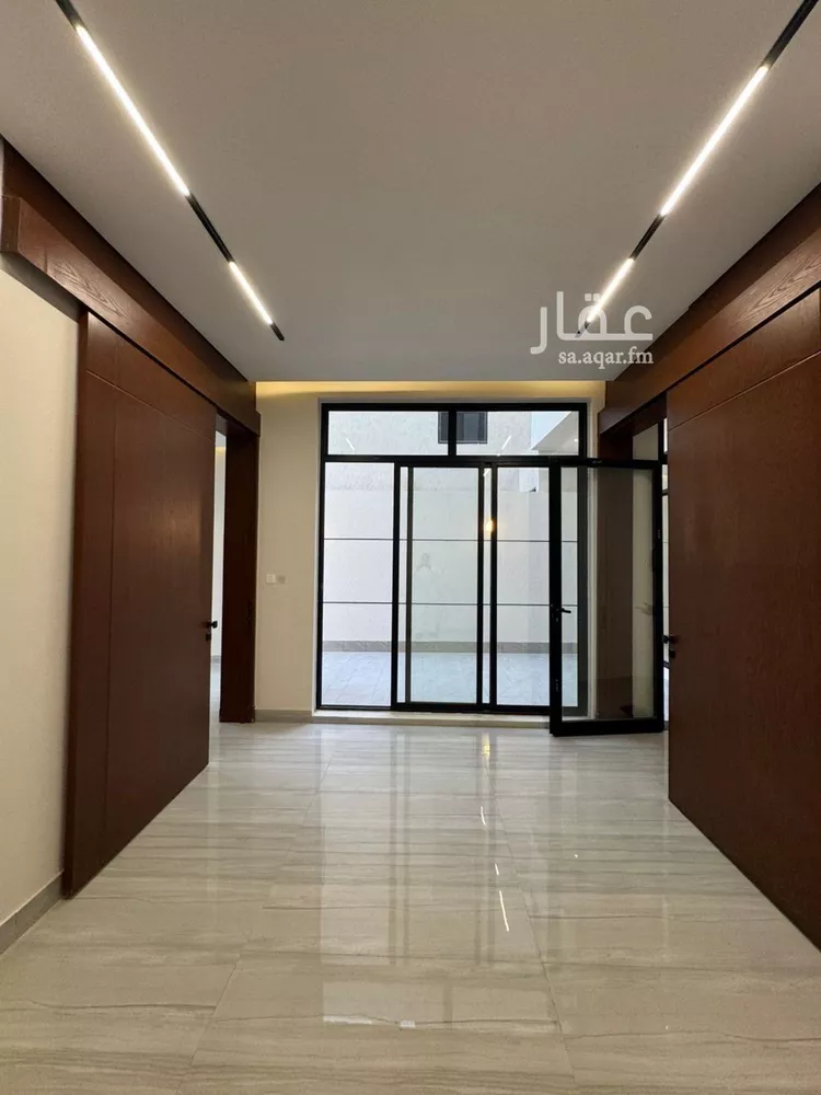 فيلا للبيع في شارع أبي بكر بن علي الحدادي العبادي, حي النرجس, مدينة الرياض, منطقة الرياض 15
