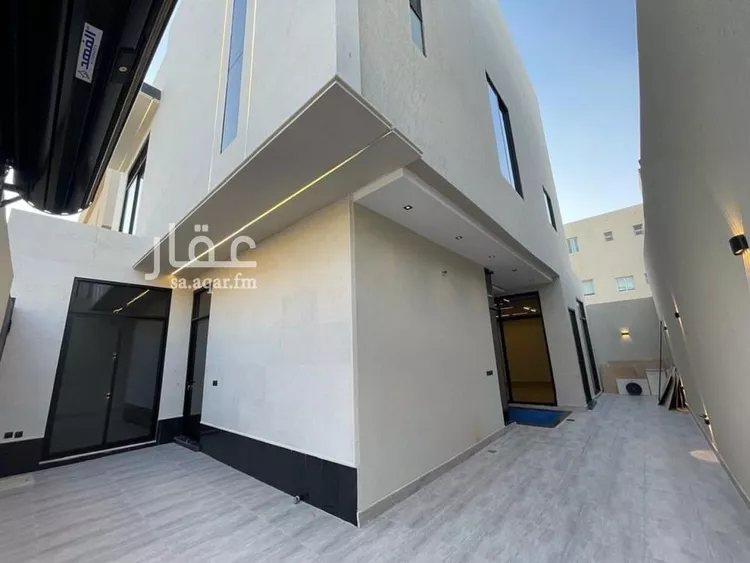 فيلا للبيع في شارع مسلم بن عبيدالله, حي العارض, مدينة الرياض, منطقة الرياض صورة 3