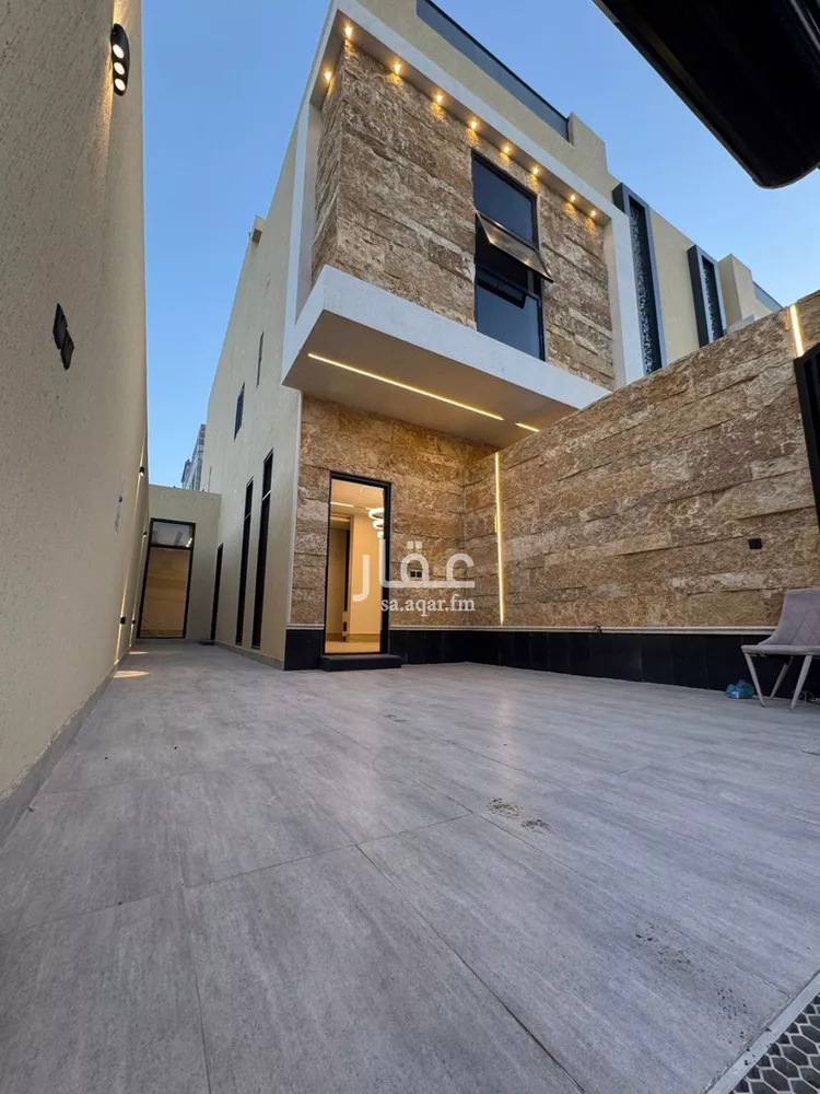 فيلا للبيع في شارع محمد بن علي الحنفي, حي العارض, مدينة الرياض, منطقة الرياض