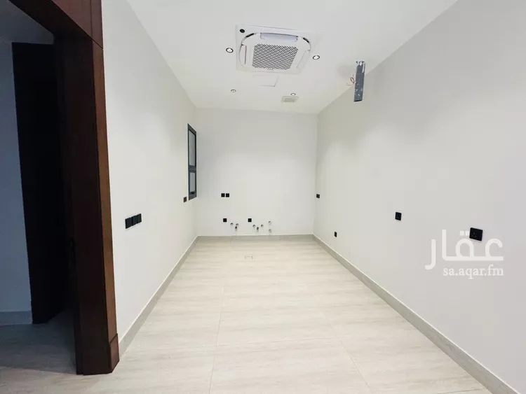 دور للبيع في شارع علي بن موفق, حي العارض, مدينة الرياض, منطقة الرياض صورة 3