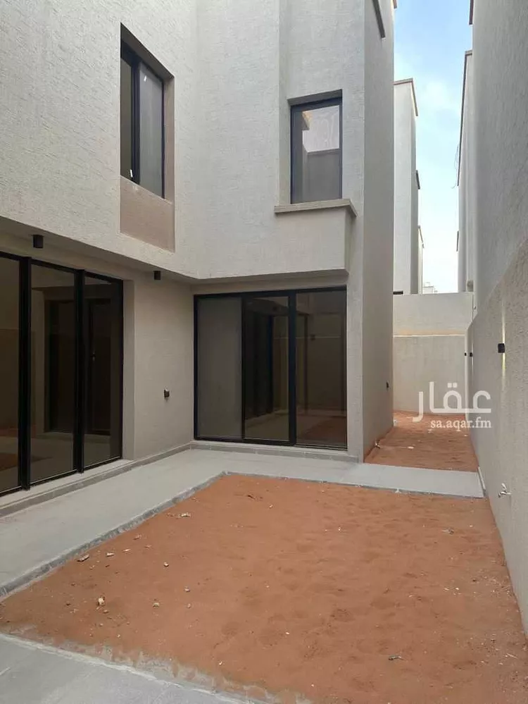 فيلا للإيجار في شارع الامير فيصل بن بندر بن عبدالعزيز الفرعي ، حي مطار الملك خالد الدولي ، الرياض ، منطقة الرياض صورة 3