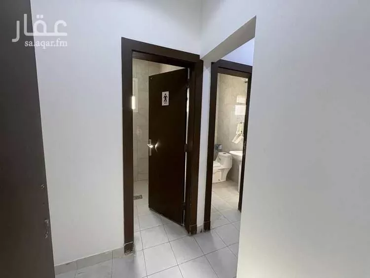 مكتب تجاري للإيجار في شارع الثمامه, حي الصحافة, مدينة الرياض, منطقة الرياض صورة 2