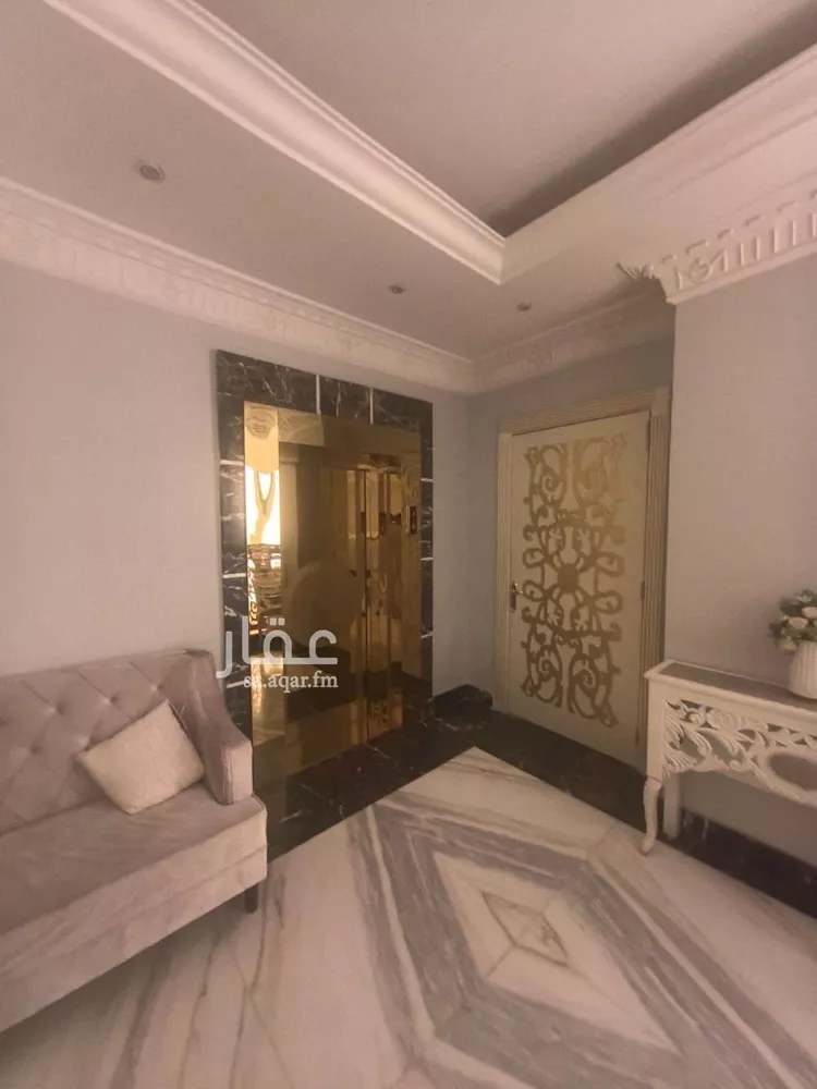 فيلا للبيع في شارع الحاجب, حي الرفيعة, مدينة الرياض, منطقة الرياض صورة 2