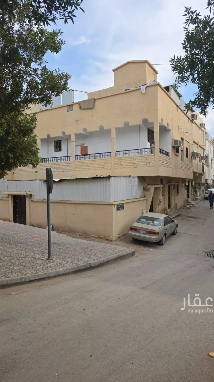 عمارة للبيع في شارع شجاع بن مفرج, حي أم الحمام الشرقي, مدينة الرياض, منطقة الرياض