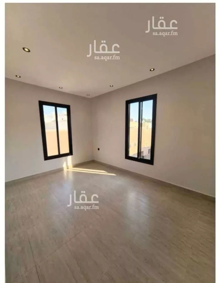 عمارة للبيع في شارع ثابت بن حزم, حي أم الحمام الشرقي, مدينة الرياض, منطقة الرياض صورة 2