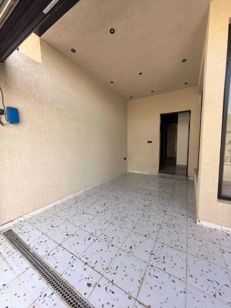 دور للإيجار في شارع عمر الصفار, حي العليا, مدينة الرياض, منطقة الرياض صورة 3