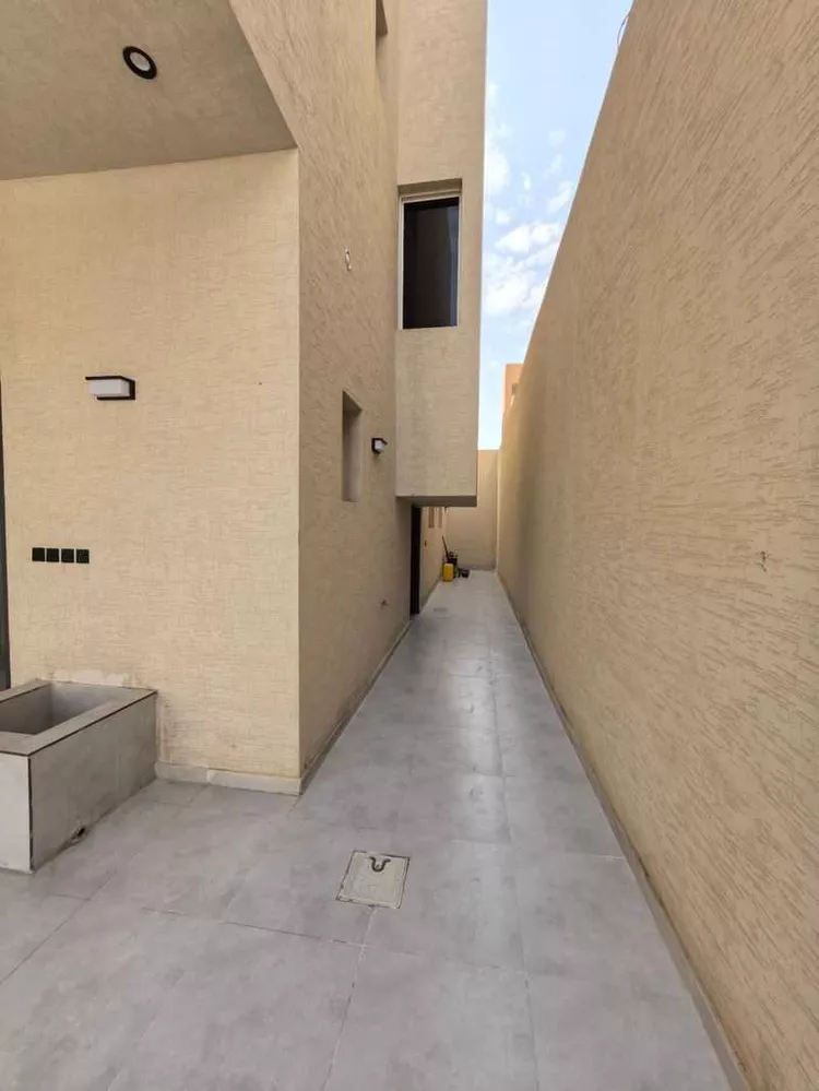 دور للإيجار في شارع مرج القلعة, حي العليا, مدينة الرياض, منطقة الرياض 10