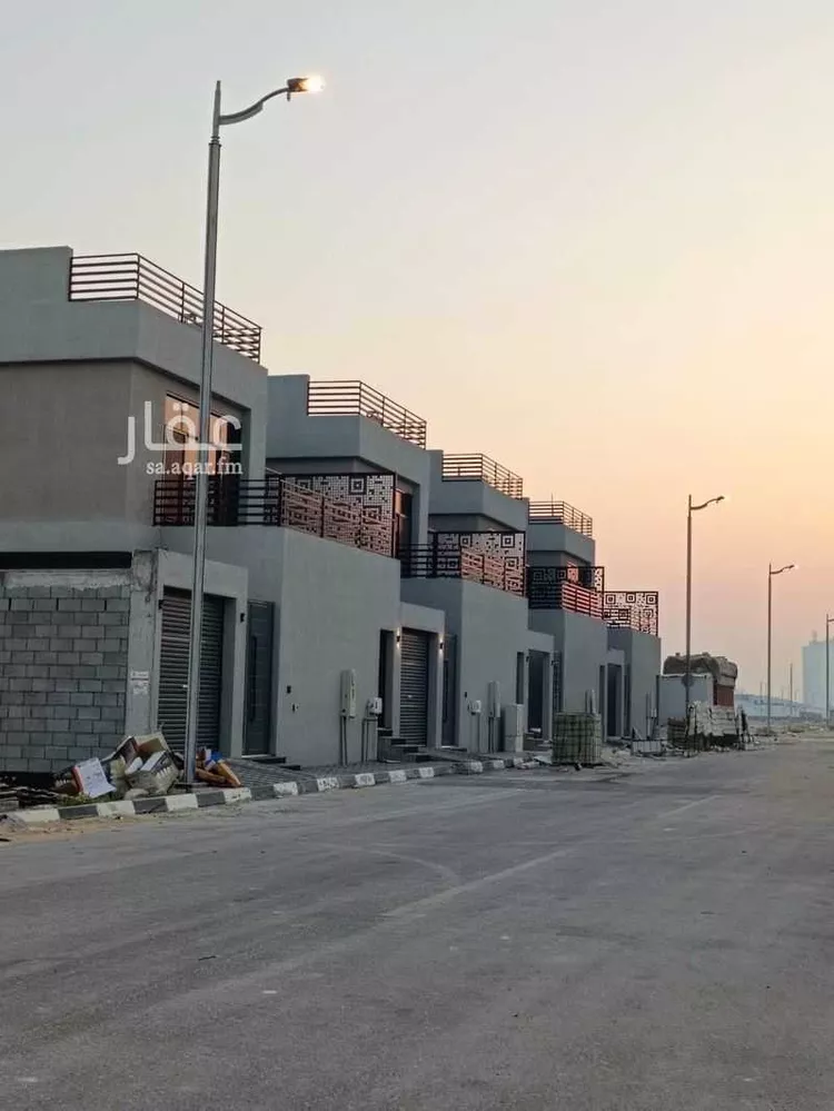 فيلا للبيع في شارع الاسدي, حي السيف, مدينة الدمام, المنطقة الشرقية