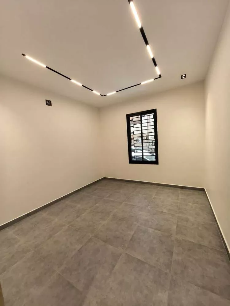 عمارة للإيجار في شارع عين الثغرة, حي أم الحمام الشرقي, مدينة الرياض, منطقة الرياض صورة 3