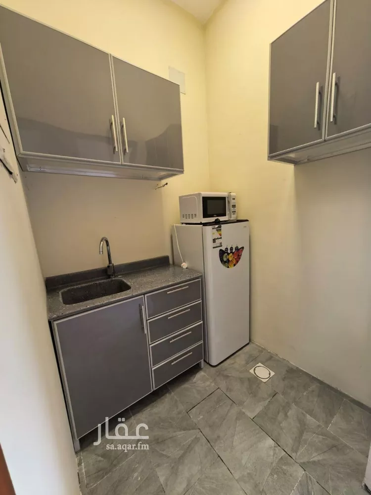 شقة للإيجار في شارع ابن المعلم, حي المعذر, مدينة الرياض, منطقة الرياض صورة 3
