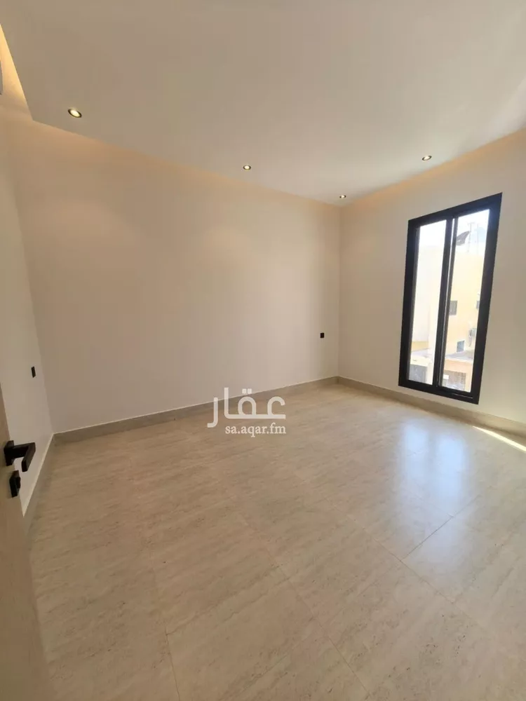 عمارة للبيع في شارع الرحبة, حي المعذر, مدينة الرياض, منطقة الرياض صورة 5