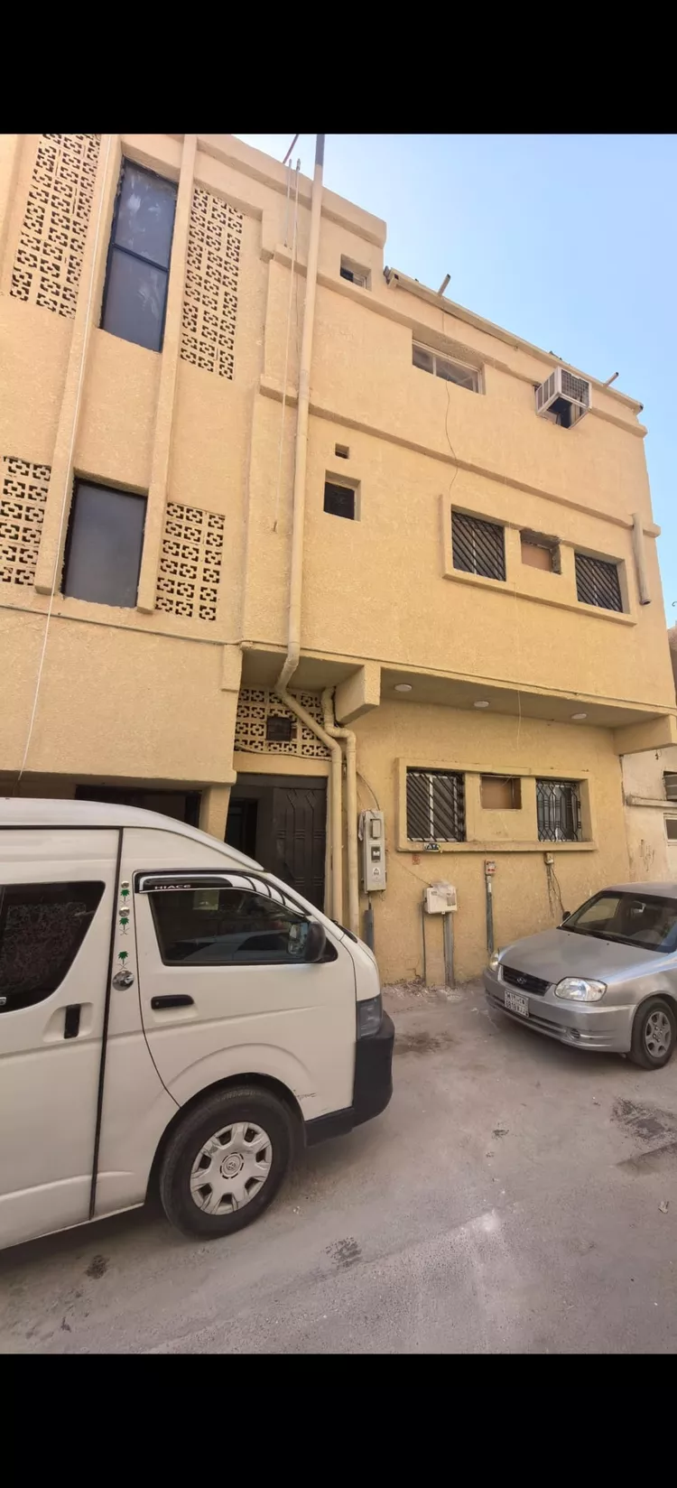 عمارة للإيجار في شارع بدر الدين العيني, حي أم الحمام الشرقي, مدينة الرياض, منطقة الرياض 4