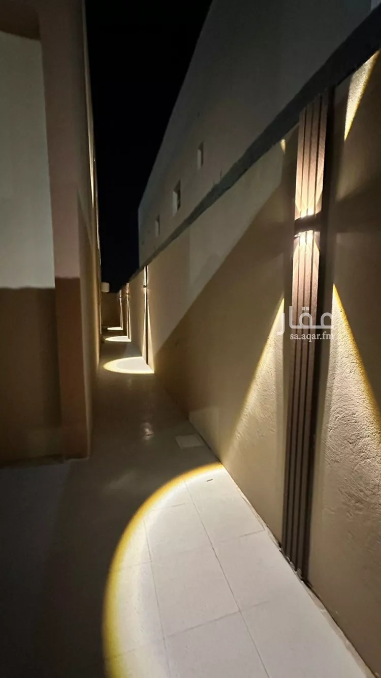 فيلا للبيع في شارع البساتين, حي البساتين, مدينة بقيق, المنطقة الشرقية صورة 2