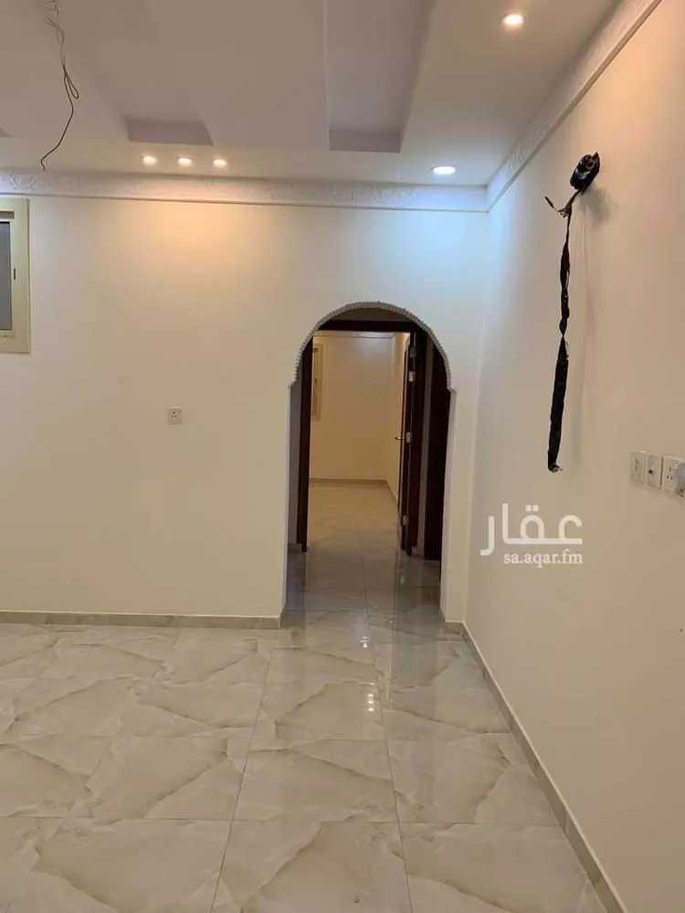 شقة للإيجار في شارع ابن المادح ، حي الحلقة الشرقية ، الطائف ، الطائف صورة 2