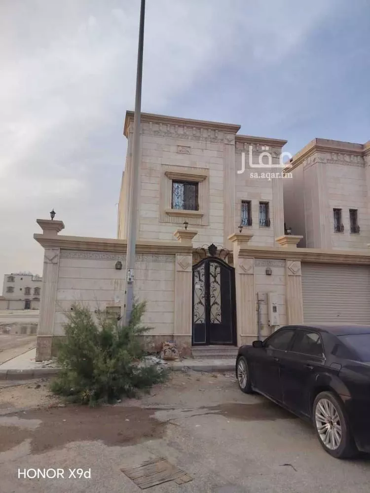 فيلا للبيع في شارع 590 ضاحية الملك فهد, حي ضاحية الملك فهد, مدينة الدمام, المنطقة الشرقية