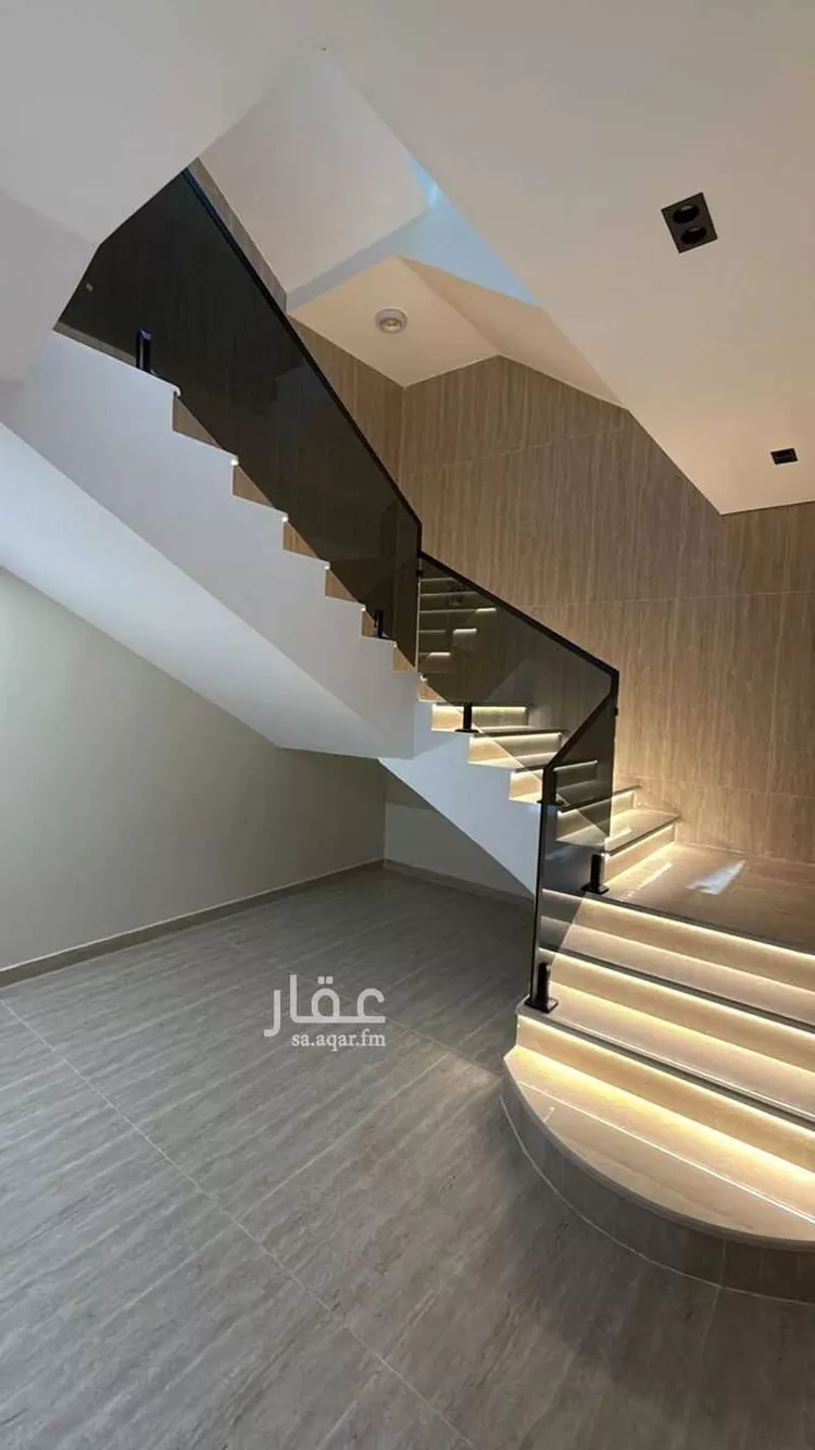 فيلا للبيع في شارع عوف بن دلهم, حي الفرسان, مدينة الدمام, المنطقة الشرقية صورة 4