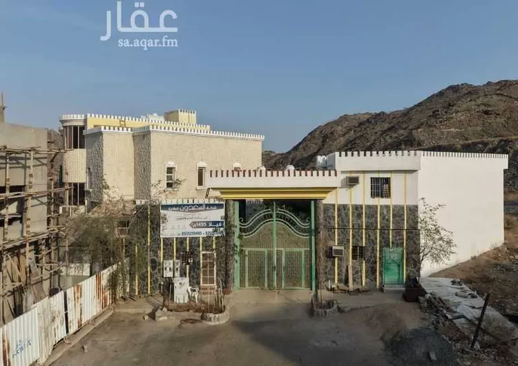 فيلا للبيع في شارع عبدالعزيز كردي, حي العوالي, مدينة مكة المكرمة, منطقة مكة المكرمة صورة 2