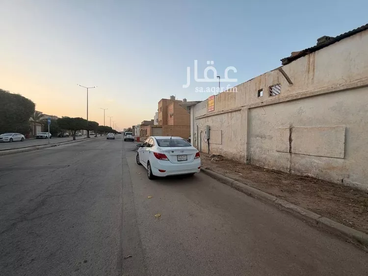 فيلا للبيع في شارع الامير فهد بن محمد بن عبدالرحمن بن فيصل, حي الأمن, مدينة بريدة, منطقة القصيم صورة 2