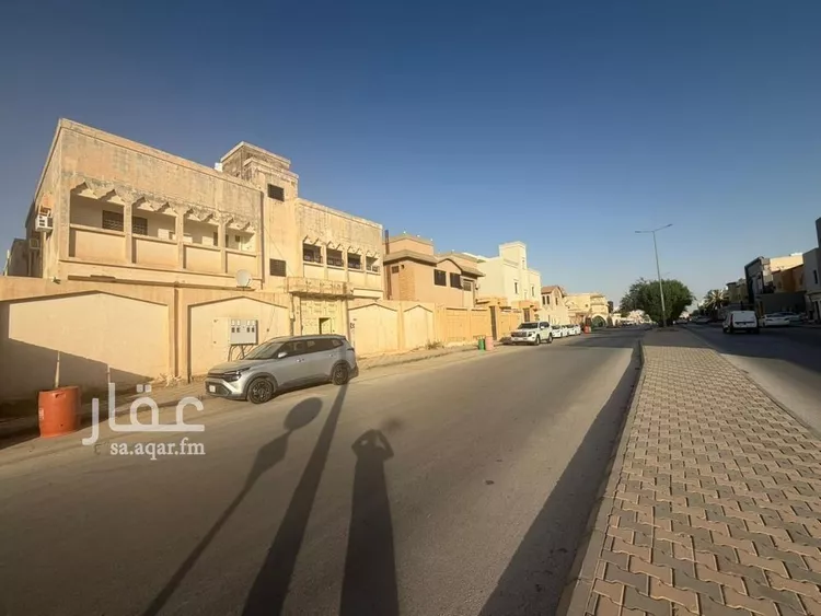 عمارة للبيع في شارع عقلة الصقور, حي الصفراء, مدينة بريدة, منطقة القصيم صورة 2
