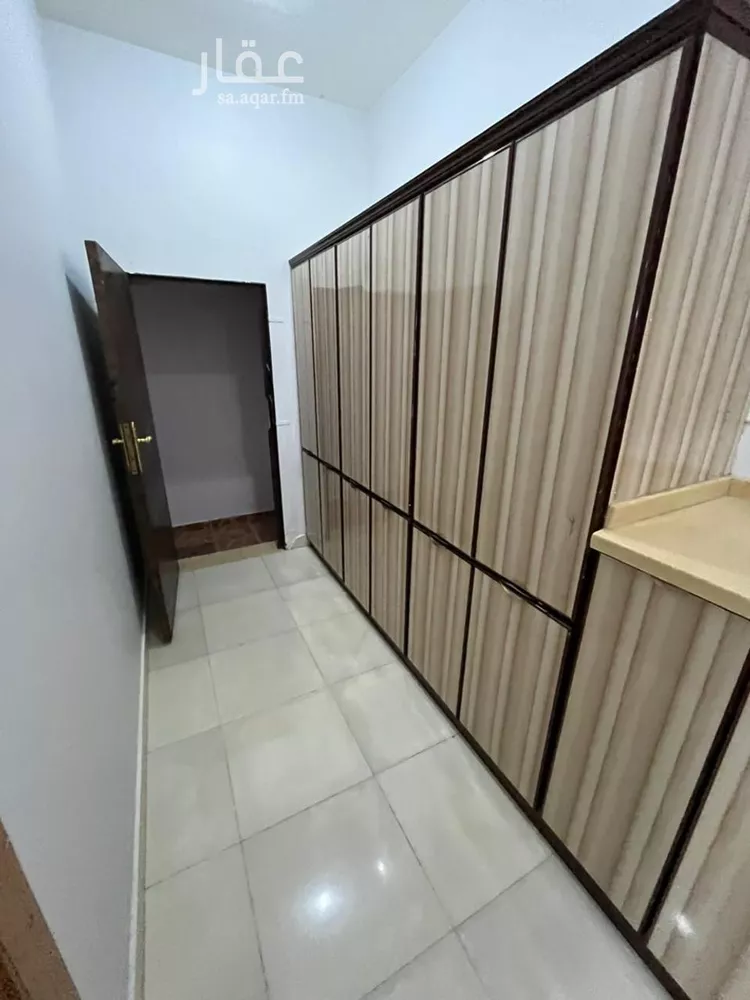 فيلا للبيع في شارع الحريه, حي النهضة, مدينة بريدة, منطقة القصيم صورة 4