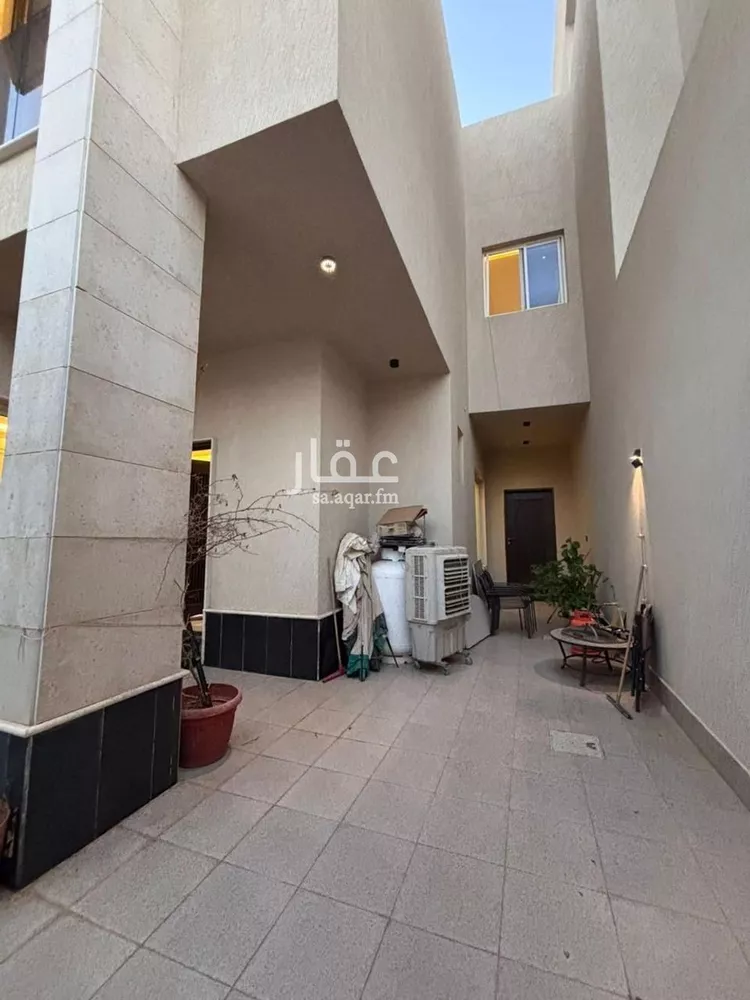 فيلا للبيع في شارع ابي النجم الراجز, حي النخيل, مدينة بريدة, منطقة القصيم صورة 3