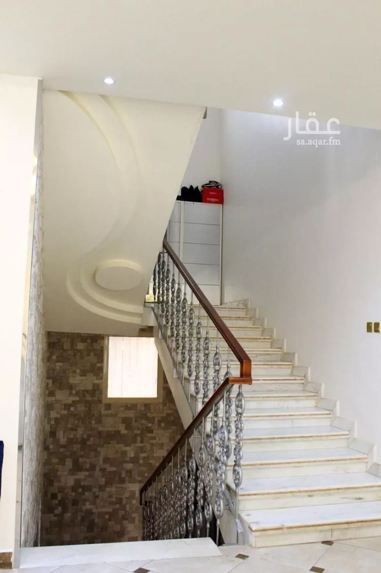 فيلا للبيع في شارع عثمان بن الخطيب, حي الريان, مدينة بريدة, منطقة القصيم 10