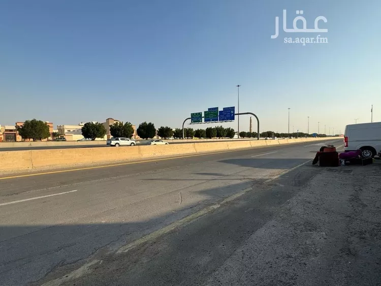 عمارة للإيجار في شارع الدائرى الشمالى الفرعي, حي الجزيرة, مدينة بريده, منطقة القصيم صورة 5