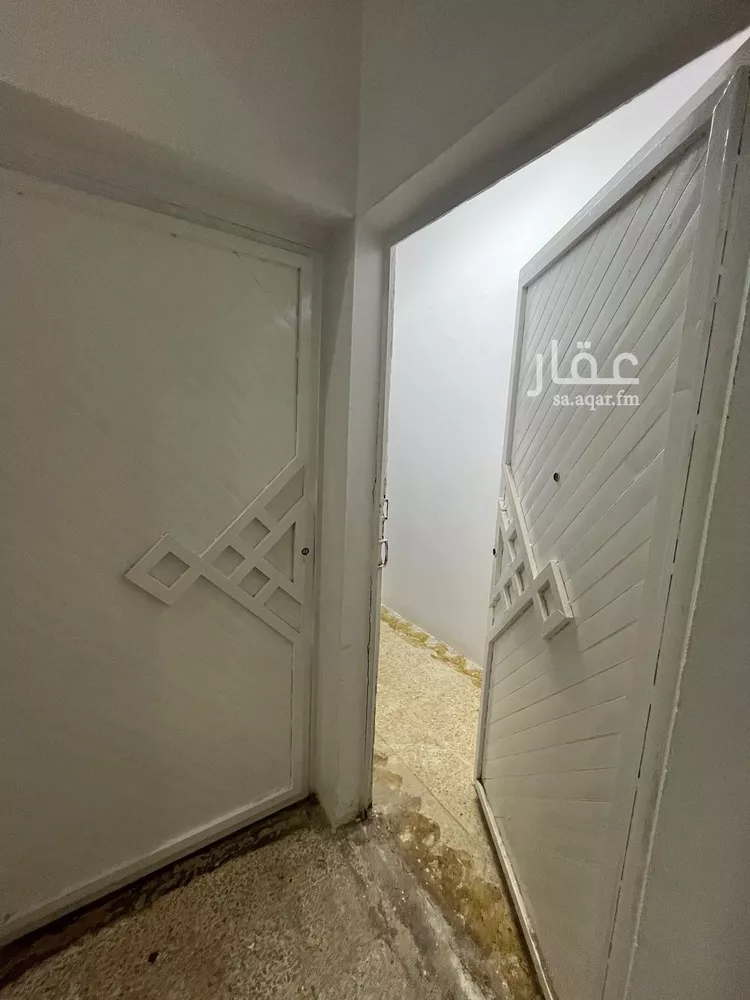 شقة للإيجار في شارع ابن محيصن, حي الصفراء, مدينة بريدة, منطقة القصيم