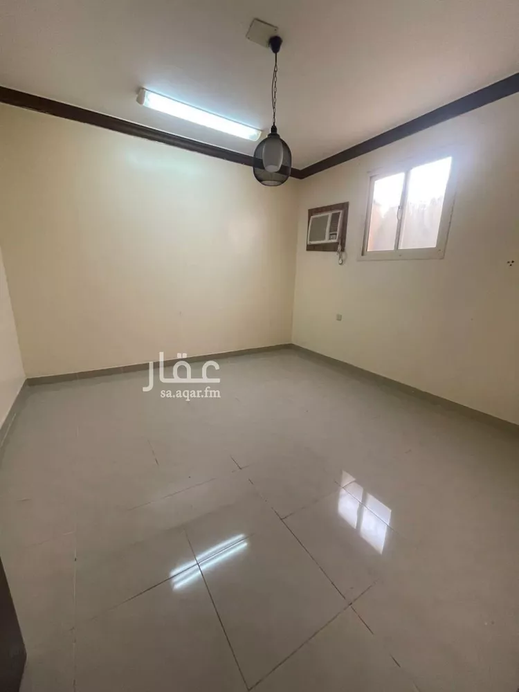 عمارة للإيجار في شارع عنيزة, حي النخيل, مدينة بريدة, منطقة القصيم