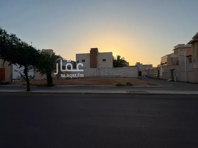 أرض للبيع في شارع سعود بن عبدالعزيز, حي المنتزة الغربي, مدينة بريدة, منطقة القصيم