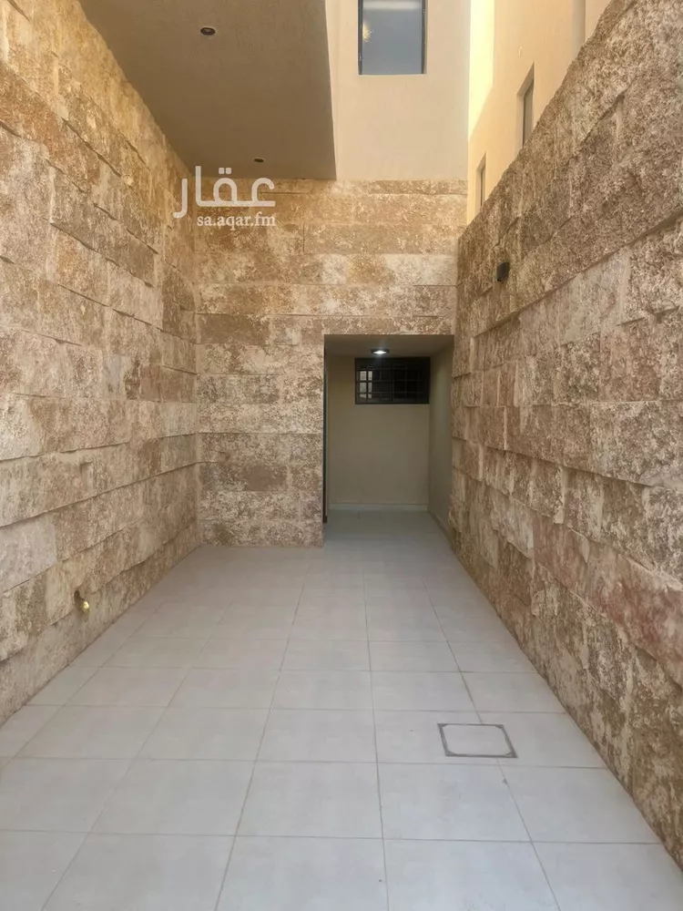 دور للبيع في شارع البساتين, حي الرمال, مدينة الرياض, منطقة الرياض صورة 2