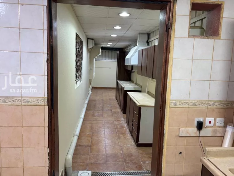 فيلا للإيجار في شارع القناعي, حي المصيف, مدينة الرياض, منطقة الرياض صورة 5