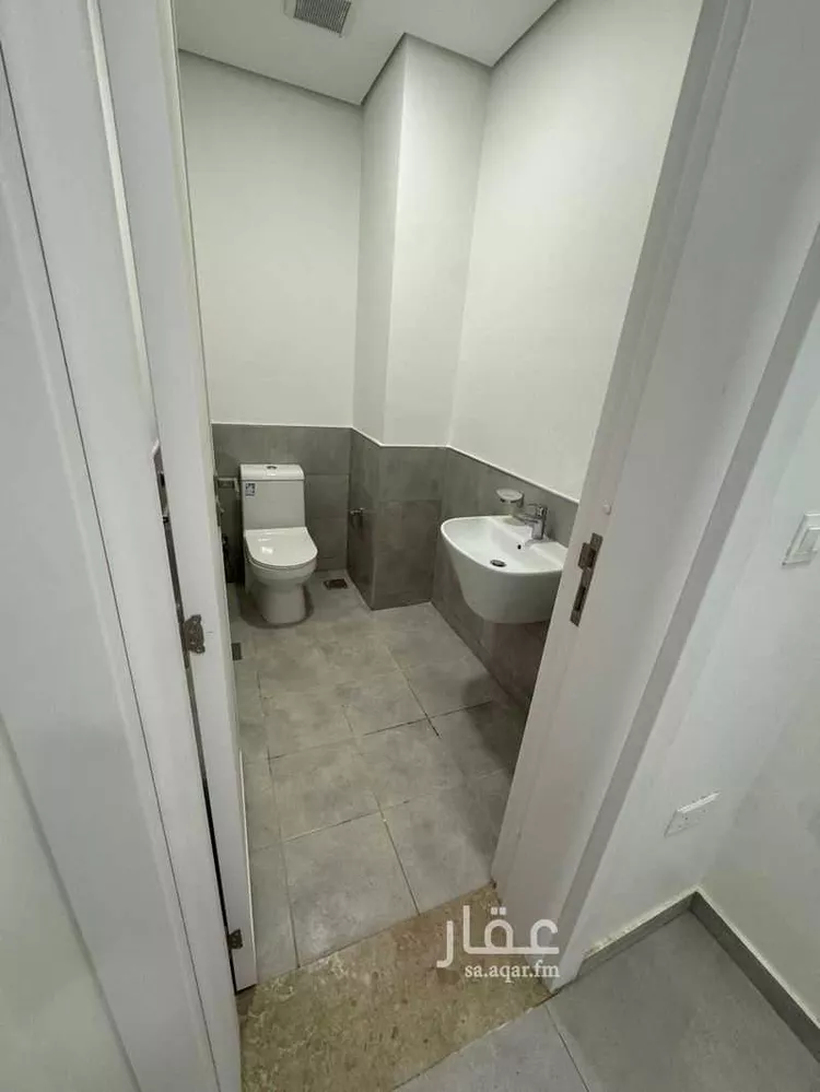 فيلا للإيجار في شارع عبدالرحمن بن محمد بن مسلمة الأنصاري, حي العارض, مدينة الرياض, منطقة الرياض صورة 5