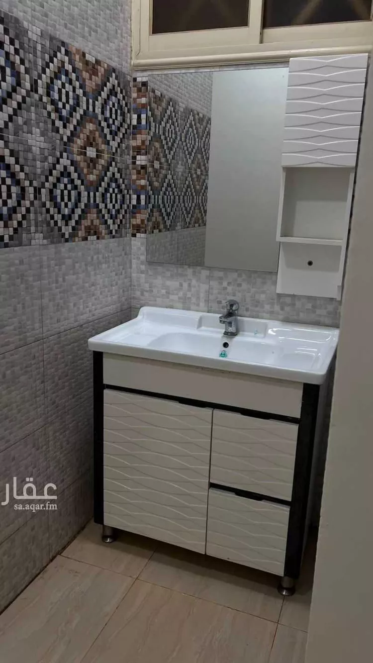 شقة للإيجار في شارع سعيد بن حريث ، حي حجله ، خميس مشيط ، خميس مشيط صورة 3