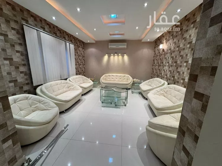 فيلا للإيجار في شارع الازاهرة, حي الندى, مدينة الرياض, منطقة الرياض صورة 2