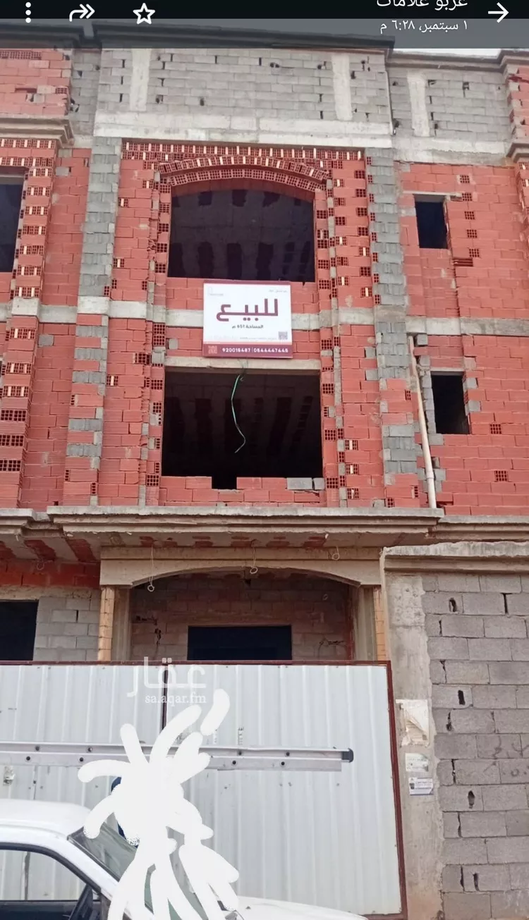 عمارة للبيع في شارع ممر مشاه 2484, حي الرانوناء, مدينة المدينه المنوره, منطقة المدينة المنورة