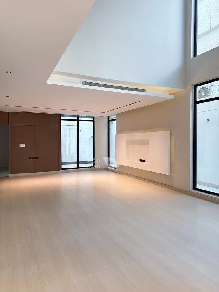 Villa for Sale in Riyadh Al Malaz 2