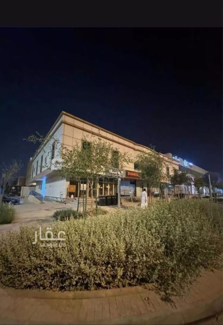 Shop for Rent in Riyadh Al Malqa صورة 3