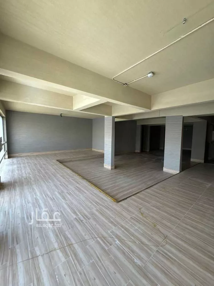 Building for Rent in Ad Diriyah Al Khalidiyah صورة 3