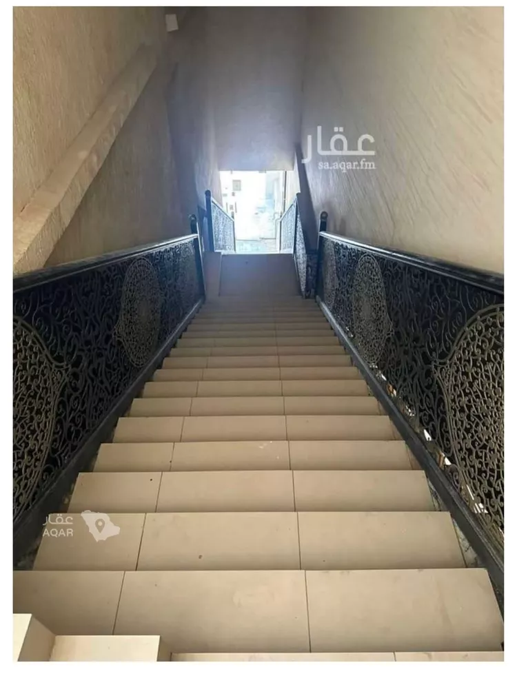 عمارة للإيجار في شارع الملك عبدالعزيز ابن عبدالرحمن سعود, حي الخالدية, مدينة الدرعية, منطقة الرياض صورة 4