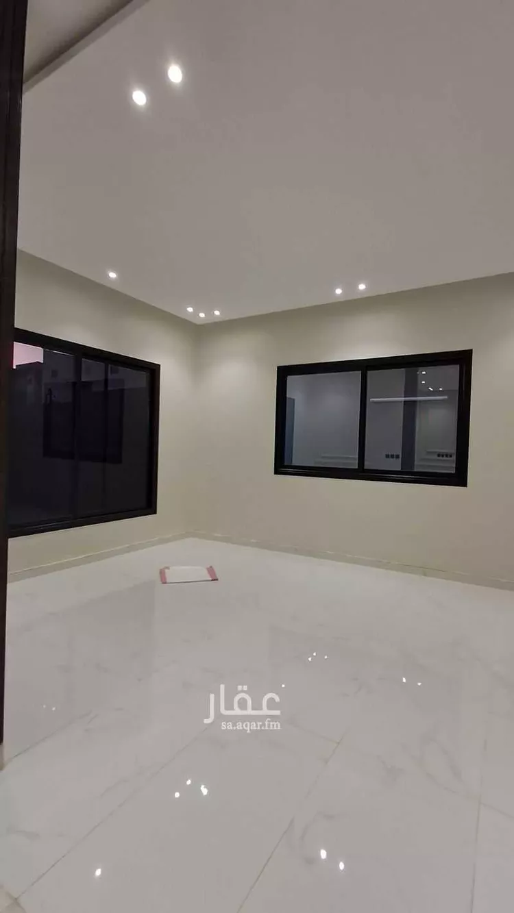 فيلا للإيجار في شارع الصحابة, حي المعيزيلة, مدينة الرياض, منطقة الرياض صورة 2