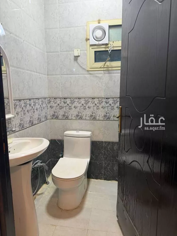 فيلا للإيجار في شارع مصده, حي ظهرة لبن, مدينة الرياض, منطقة الرياض 6