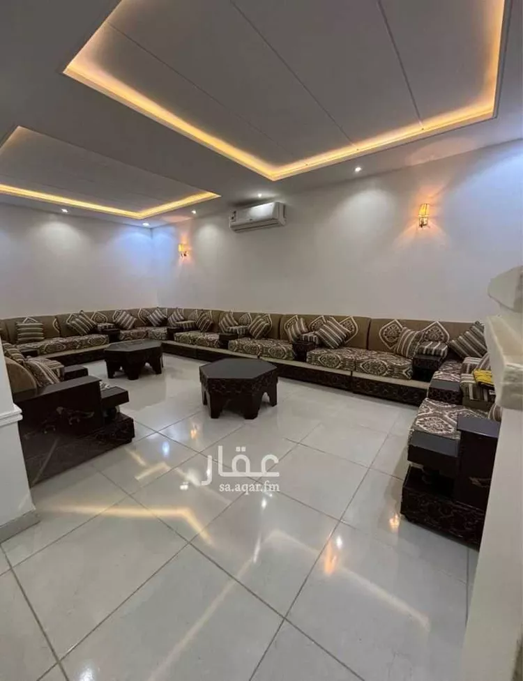 فيلا للبيع في شارع الأقطار, حي الدار البيضاء, مدينة الرياض, منطقة الرياض صورة 2