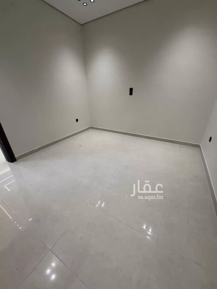 فيلا للبيع في شارع عازب بن الحارث, حي أحد, مدينة الدمام, المنطقة الشرقية صورة 3