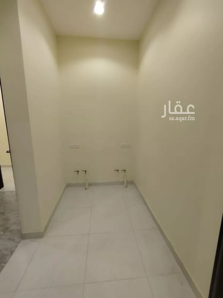 دور للبيع في شارع الحوارة, حي النفل, مدينة الرياض, منطقة الرياض صورة 2