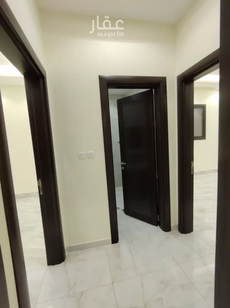 دور للبيع في شارع الحوارة, حي النفل, مدينة الرياض, منطقة الرياض صورة 4